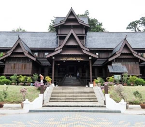 kesultanan melayu melaka